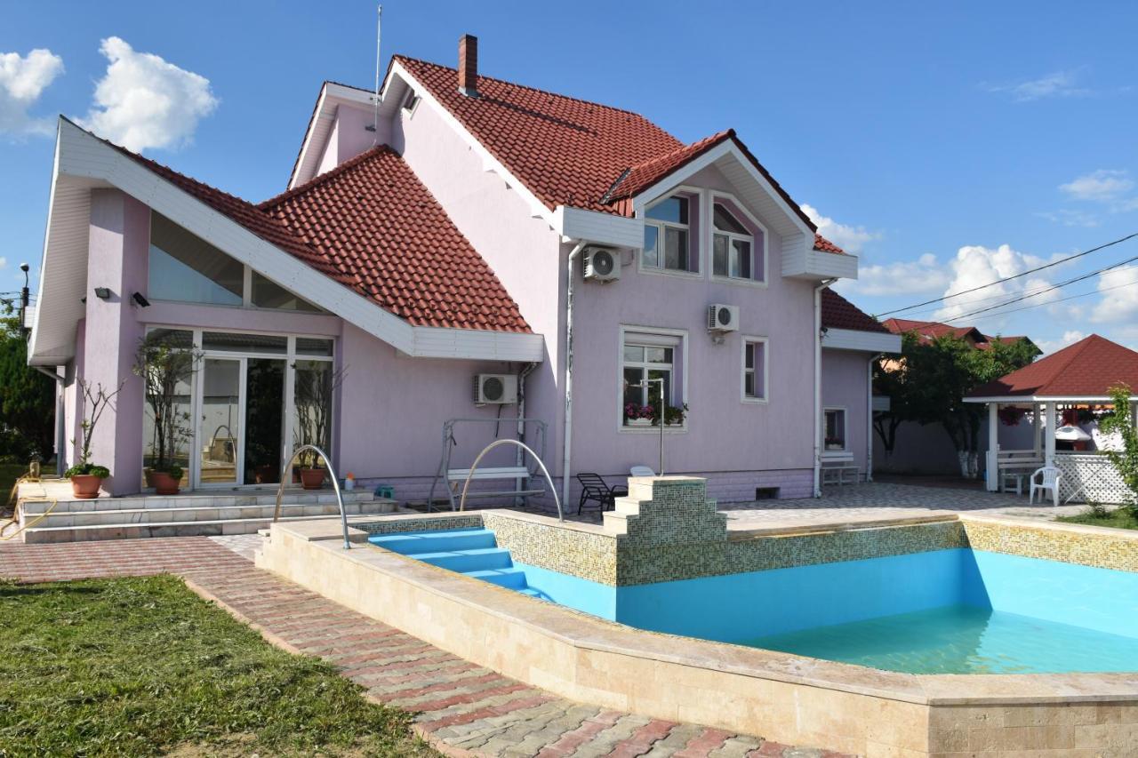 Hotel Vila Angela Felix à Sînmartin Extérieur photo